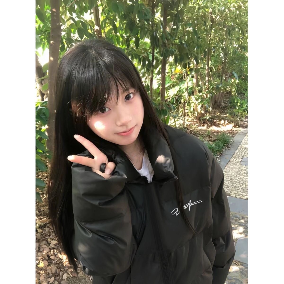 女大童黑色羽绒棉服冬季2026新爆款初中高中学生百搭宽松外套棉袄
