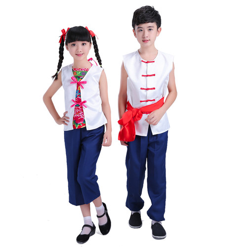 儿童游击队话剧李铁梅演出服