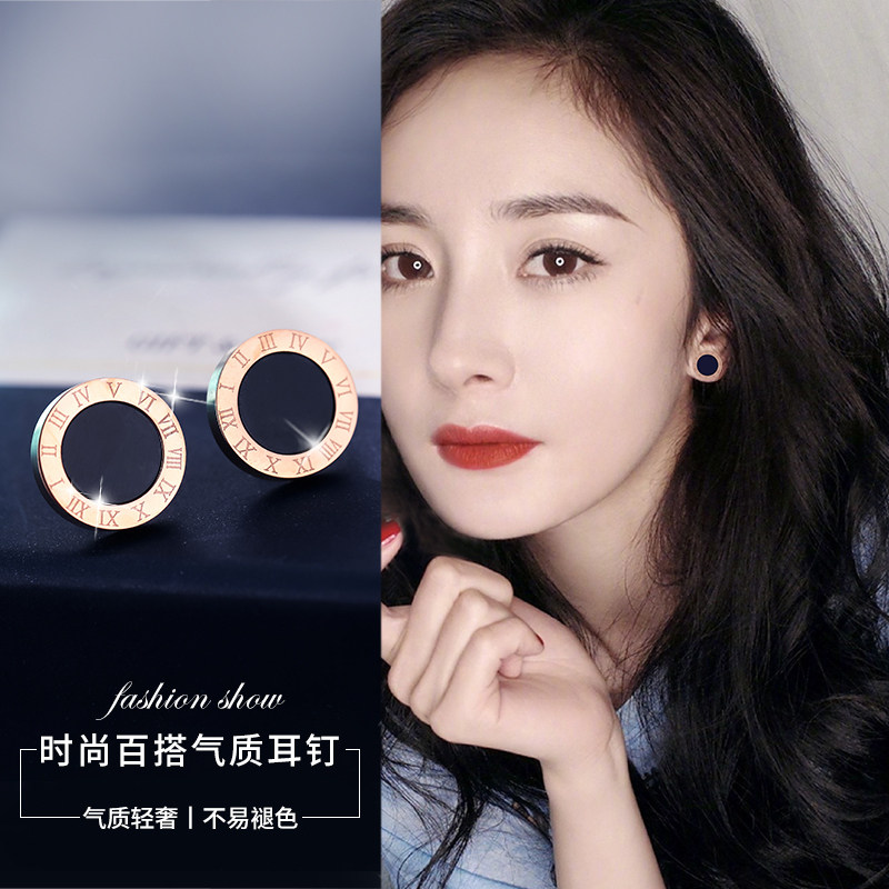 明星同款罗马数字钛钢耳钉男黑色潮人耳饰时尚彩金镀18K金耳环女