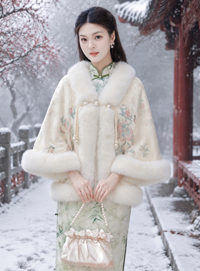 雪梦羊秋冬季保暖毛绒斗篷披肩女