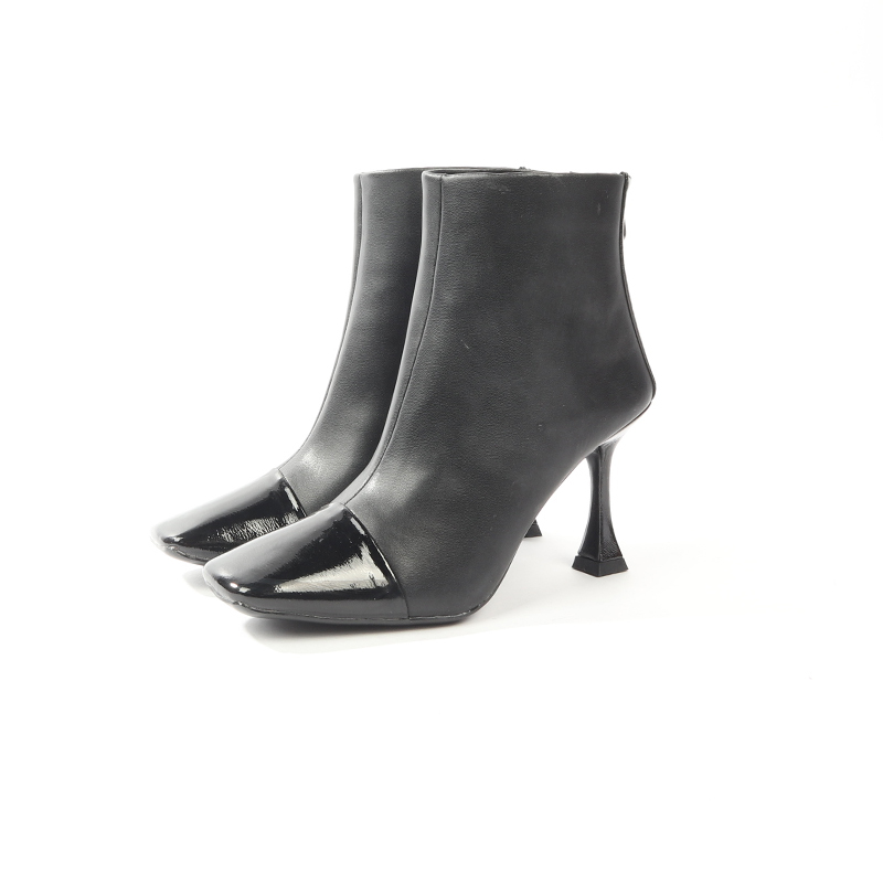 38码 FR0ANCESCO MI0LANO 油润牛皮时装矮靴 620