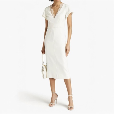 时尚有气质蕾丝领连衣裙