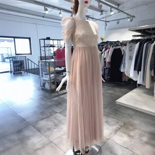 浪漫淡粉色轻纱连衣裙 ANIYE 766 L穿