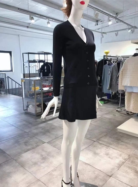 XS-S穿 VA GA  优雅V领开衫羊毛衫  1750