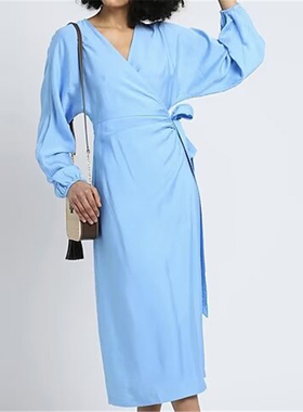 XS-S穿 EDITED 柔和的蓝色 系带时装连衣裙 630