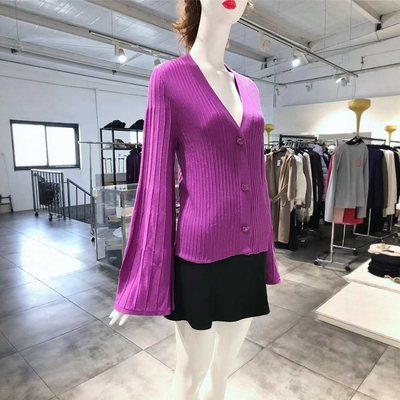 S-M穿 MO0SCHINO 简约通勤洋紫色V领排扣毛针织衫 810