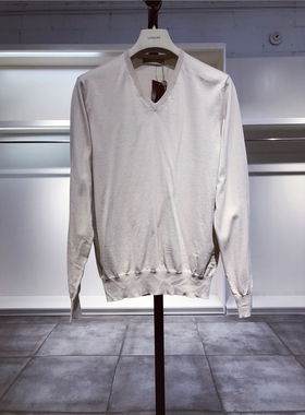 M-L穿 CRUCIANI 男款时尚米色V领针织衫 570