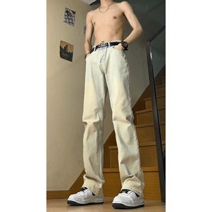 黄泥色牛仔裤男款春季直筒修身微喇2026新款美式高街vibe风裤子