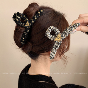 小香风抓夹大号秋冬季高级感女2023年新款发夹后脑勺鲨鱼夹子头饰