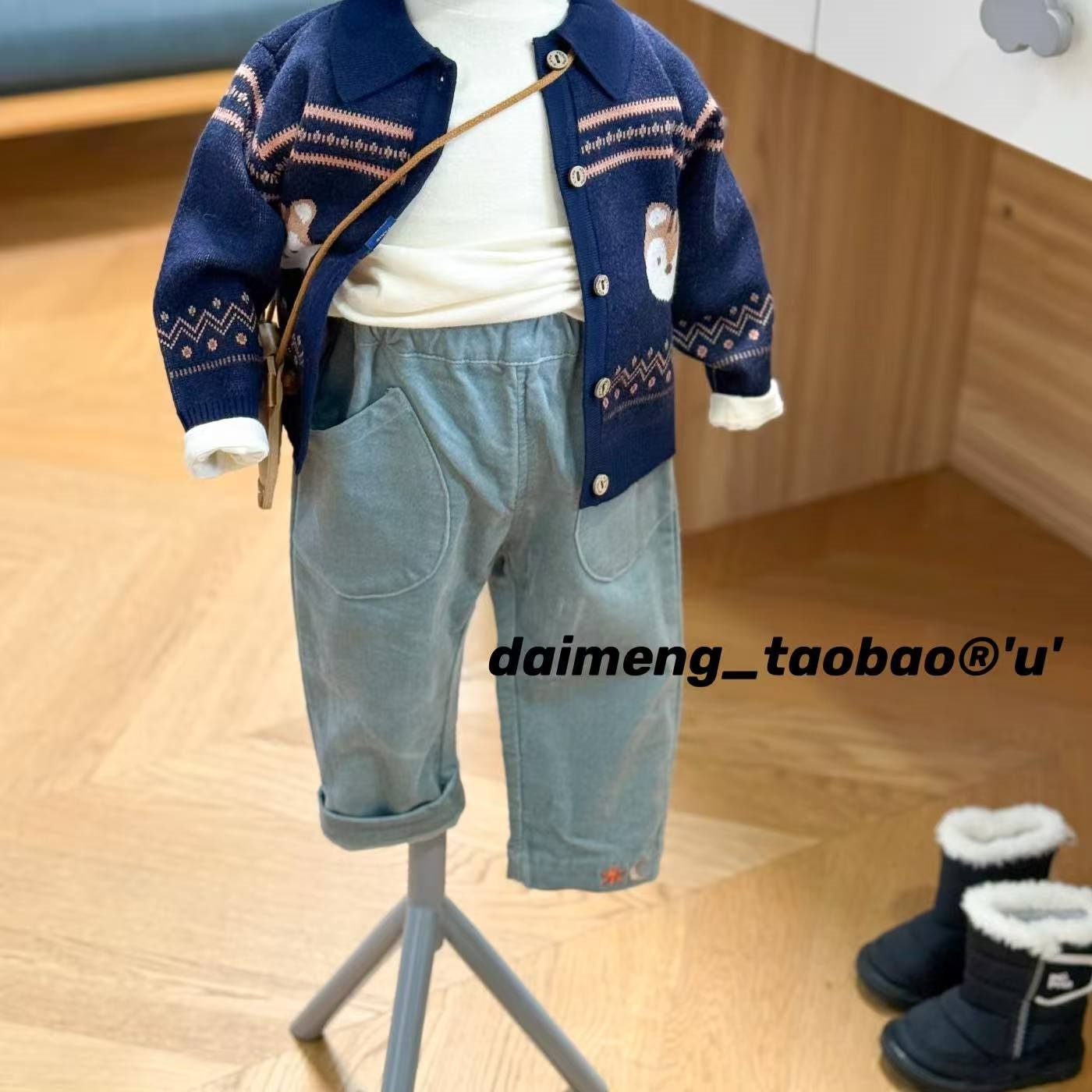 90-120码出口韩秋冬款男女童宝宝松紧腰卡通刺绣条绒休闲裤