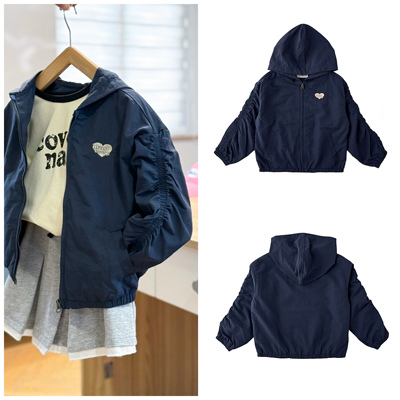 110-150码出口韩春款女童女宝藏蓝爱心小标甜美休闲连帽夹克外套