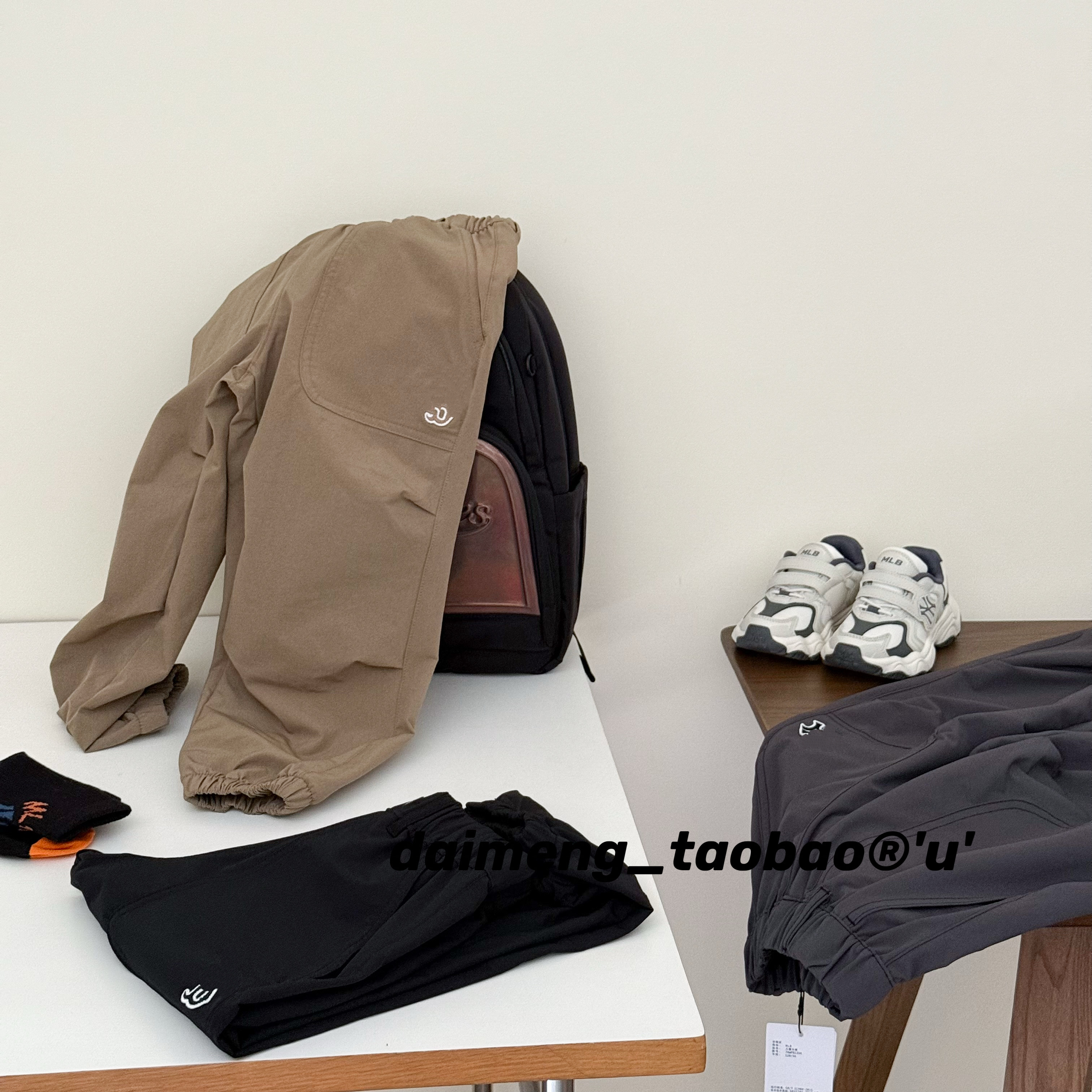 定制120-160码秋冬款男女童中大童三色捏褶百搭工装运动裤登山裤