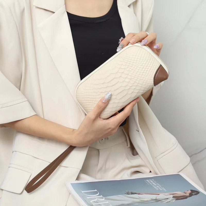 手拿包放手机时尚真皮2025新款鳄鱼纹软皮大容量手挽零钱包女休闲,箱包皮具/热销女包/男包,手拿包,淘宝优惠券,粉丝福利购,淘宝优惠卷