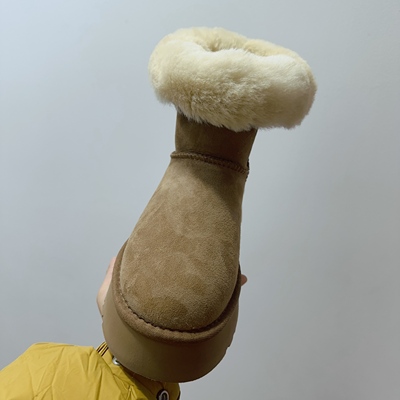 冬季羊皮毛一体厚底雪地靴女加绒保暖增高棉鞋保暖加厚雪地靴中筒