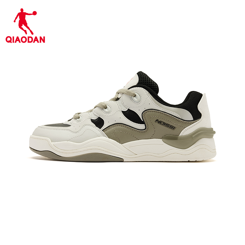 【商场同款】乔丹男士板鞋2025冬季新款拼接小白鞋KM23240505