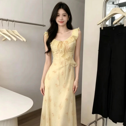 2026夏装柑橘乌龙黄色吊带连衣裙女春夏设计感海边度假收腰鱼尾裙