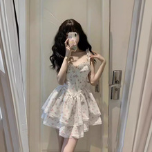法式茶歇吊带碎花连衣裙女夏季初恋在逃公主蛋糕裙收腰蓬蓬短裙子