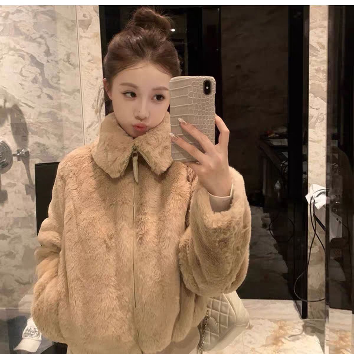 秋冬保暖加厚羊羔毛短外套女