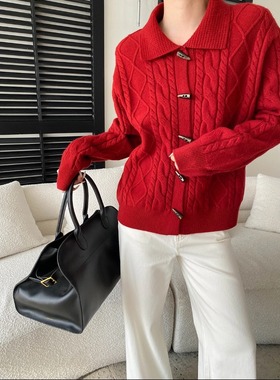 丽光节日氛围 复古牛角扣翻领百搭显瘦麻花毛衣针织开衫 SN8560