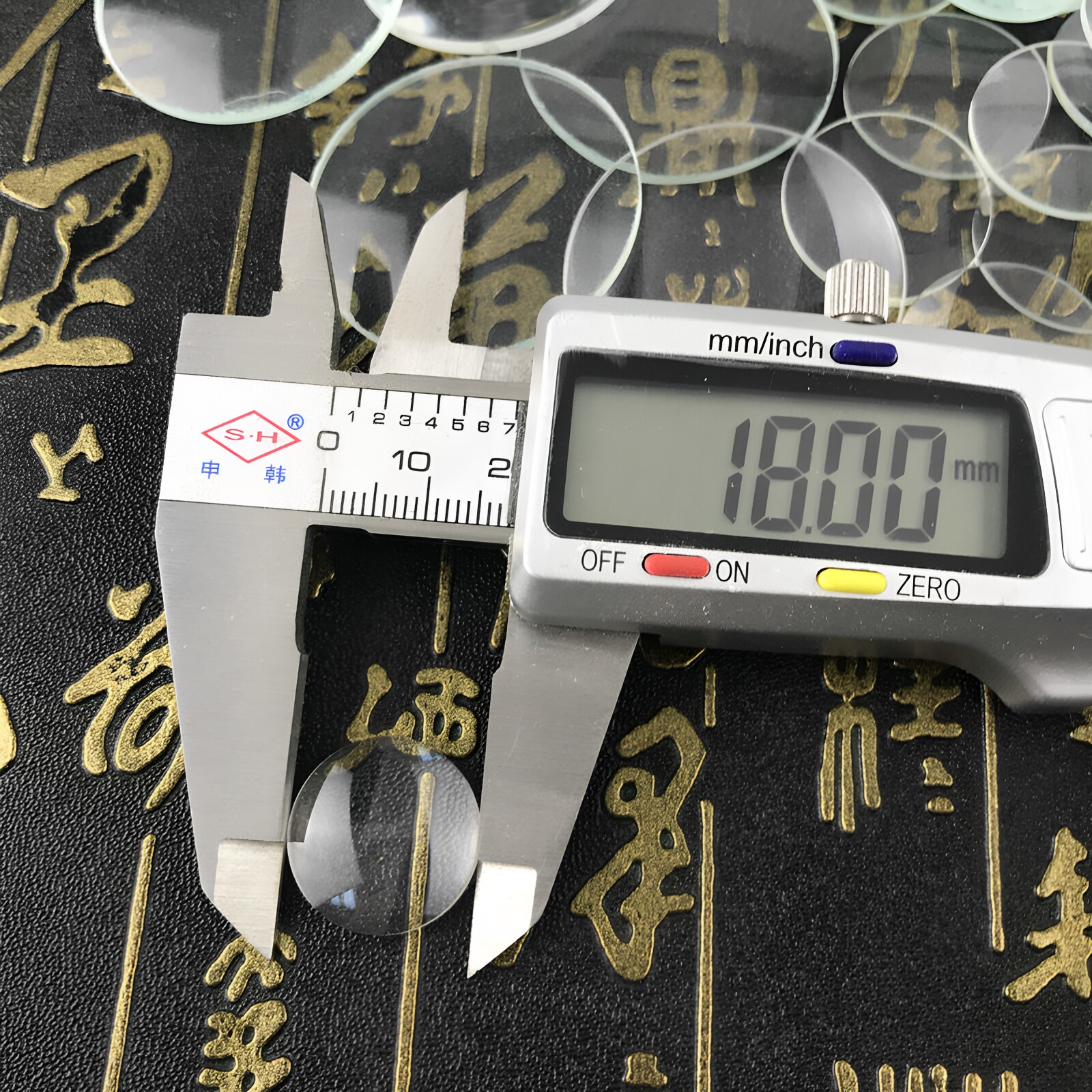 平凸放大镜片玻璃凸透镜单面凸圆形小镜片18mm直径20倍扩大镜包邮