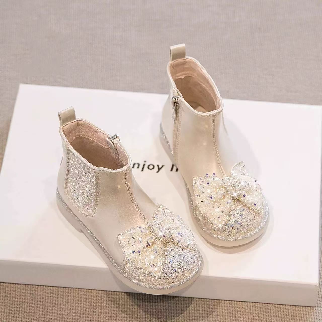 真皮女童靴秋冬款儿童靴