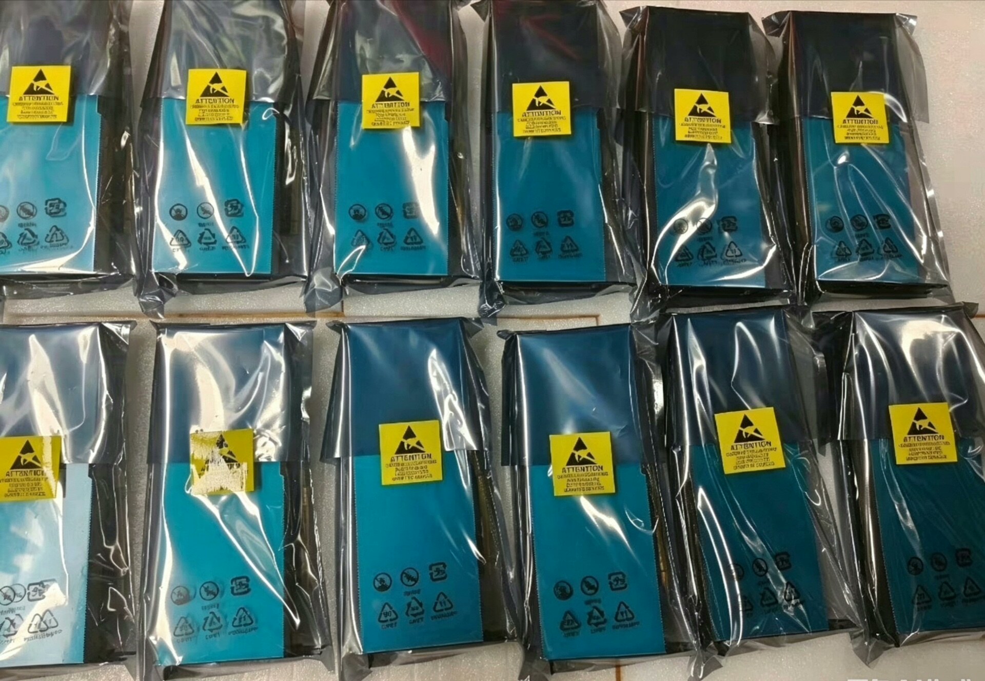 英伟达A100 80G原版显卡 全新未拆封图片