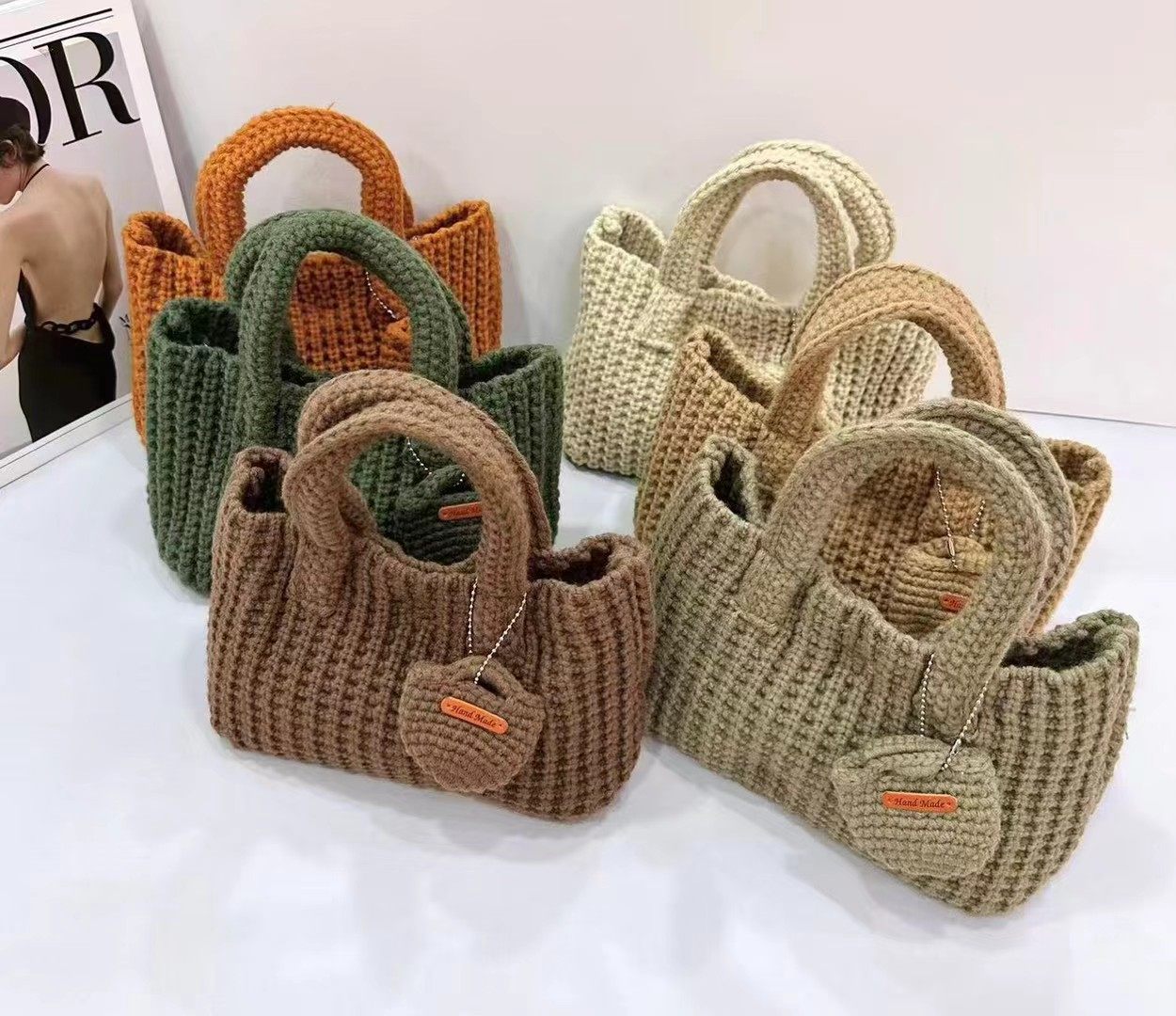编织包韩版ins纯色手工钩织包可爱毛线手提包秋冬穿搭手拎手机包,服饰配件/皮带/帽子/围巾,DIY编织材料包,淘宝优惠券,粉丝福利购,淘宝优惠卷