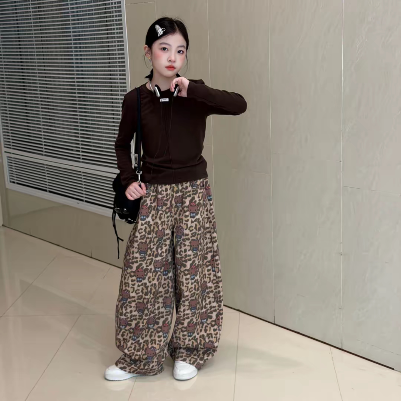 女童满印豹纹KT弯刀裤打底衫套装