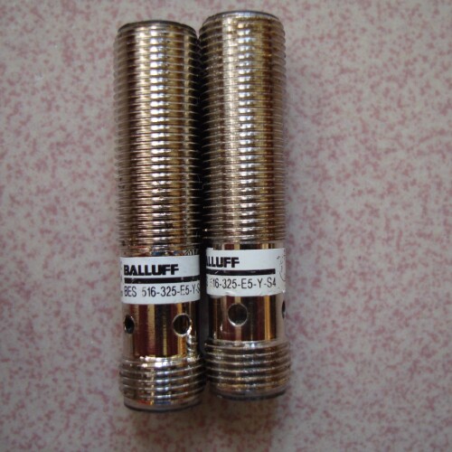 寻《《接近开关。BALLUFF/巴鲁夫。型号：BES516-325
