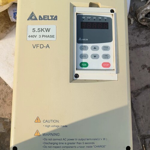 寻《《台达VFD055A43B变频器，5.5KW三相380V，拆机