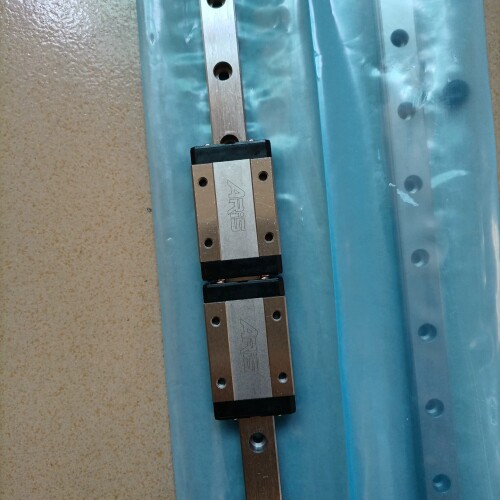 寻《《ARiS/精密导轨SG12L2R-545L-10-10，导轨