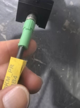 寻《《FESTO费斯托压力传感器，型号SPAU-P10R-T-R1