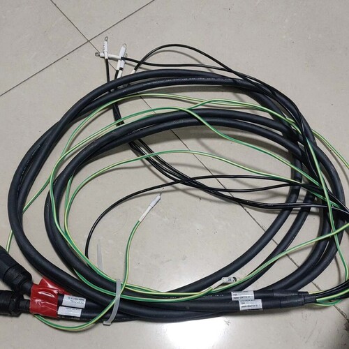 寻《《安费若Amphenol连接线，TM DP A100L 3