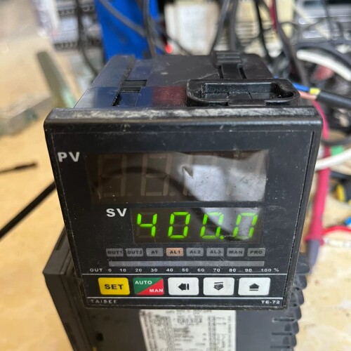 寻《《泰矽电子温控表台湾泰矽 TE72-03020000，拆机正品