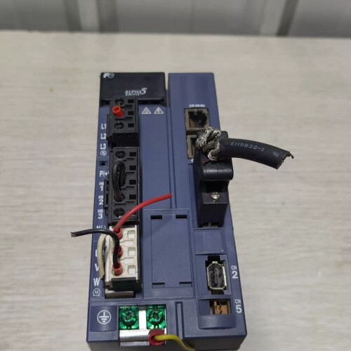 寻《《富士伺服驱动器RYH751F5-VV2(750w) 成色如图