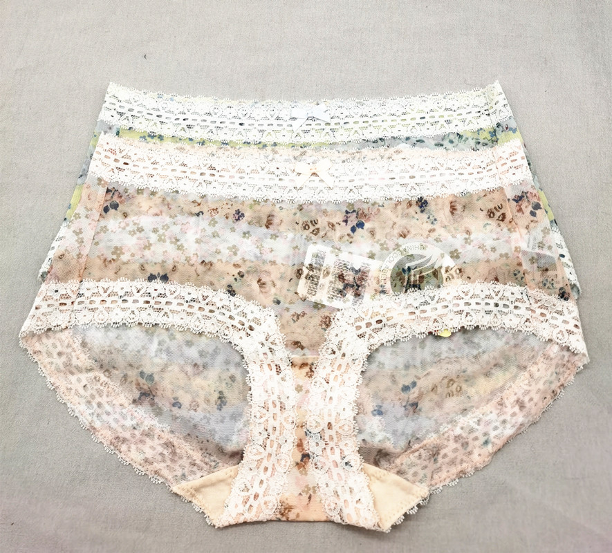 诗婷正品内裤性感蕾丝边抗菌舒适透气小碎花卉中腰平角裤女D5526