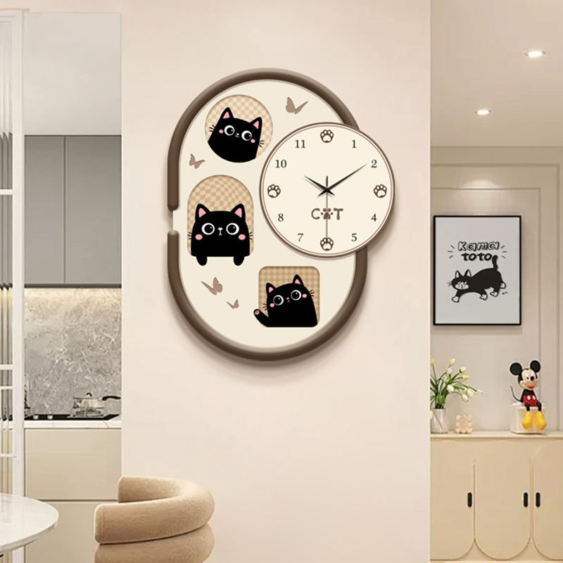 奶油风猫咪钟表画家用客厅装饰画现代简约走廊熊猫挂钟画静音时钟图片