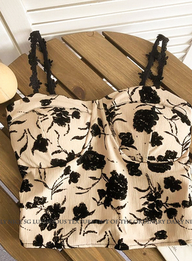 新款洋气百搭纯欲蕾丝带胸垫短款修身显瘦显白吊带打底背心女内搭