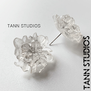 极简约冰晶立体花朵耳钉胸针高级ins超仙气质耳饰茶花耳环扣针