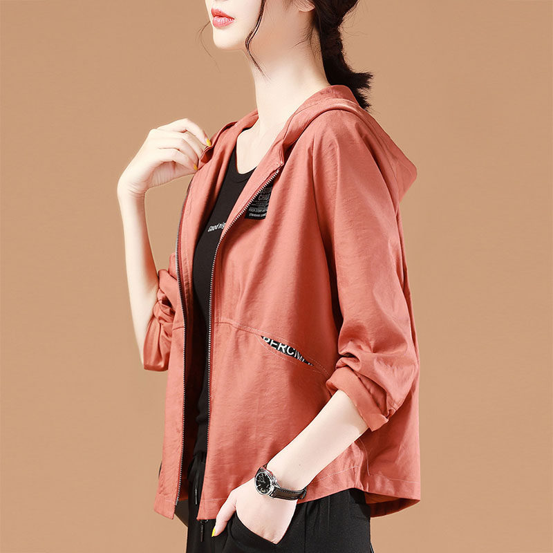 阿瑪施2020春秋款短外套女韩版宽松连帽长袖字母夹克女装减龄上衣