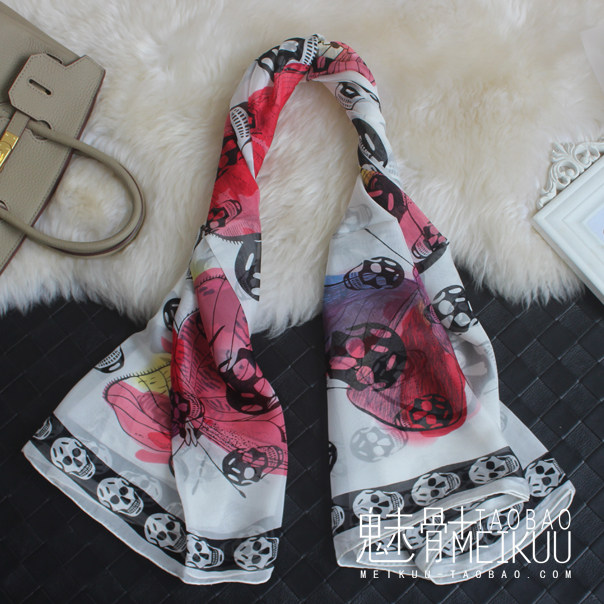 2024秋冬大牌蝴蝶骷髅头围巾桑蚕丝真丝鬼头大方巾女百搭披肩欧美