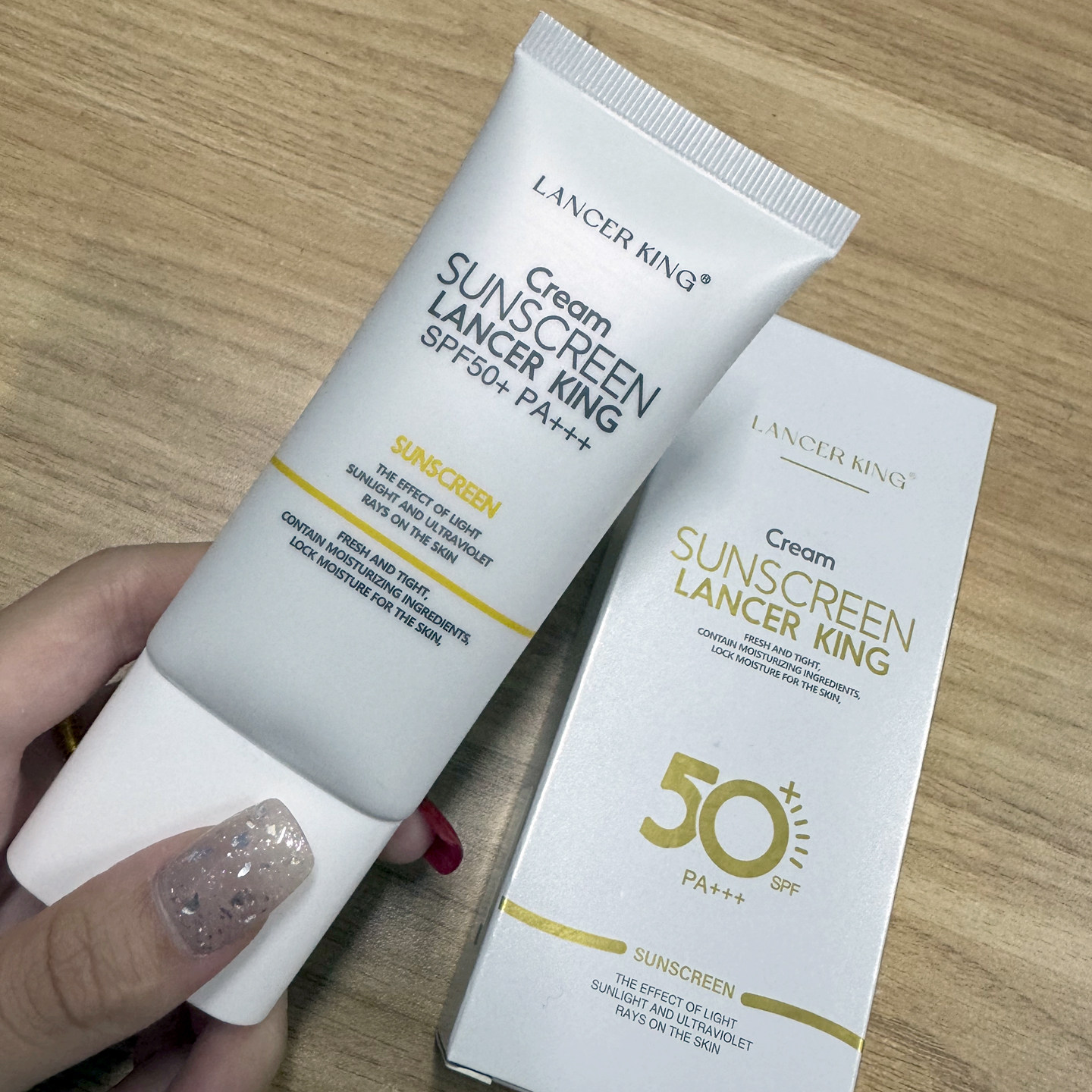 修色提亮防晒霜60g清爽透亮美肌防紫外线嫩肤修颜隔离防护乳SPF50,美容护肤/美体/精油,防晒霜,淘宝优惠券,粉丝福利购,淘宝优惠卷