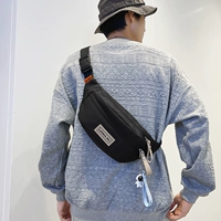 Черный маленький лейбл [Отправить кулон астронавта]