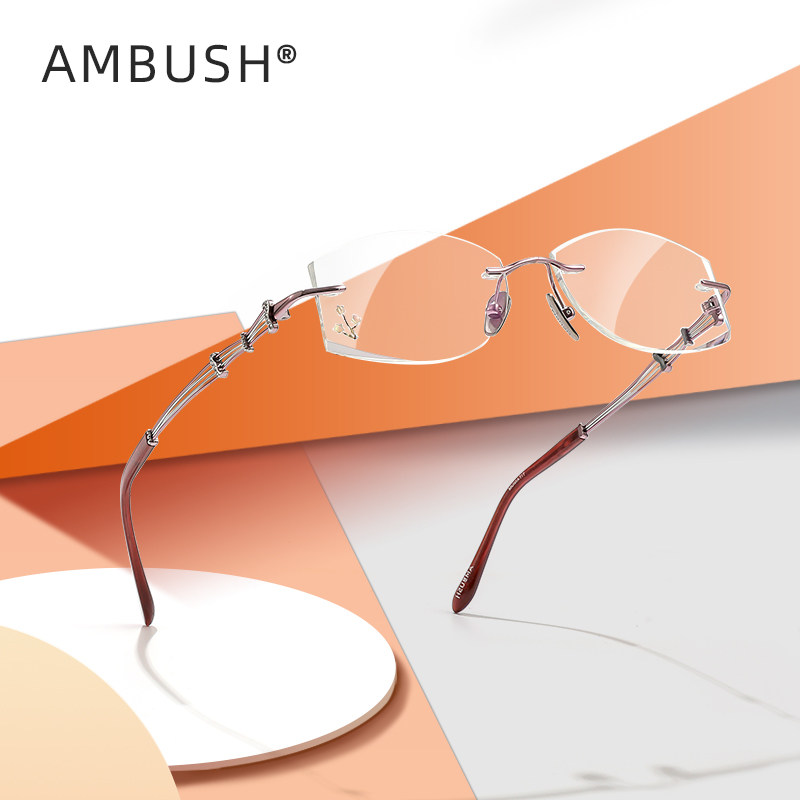 AMBUSH女士纯钛贝壳做的梅花装饰