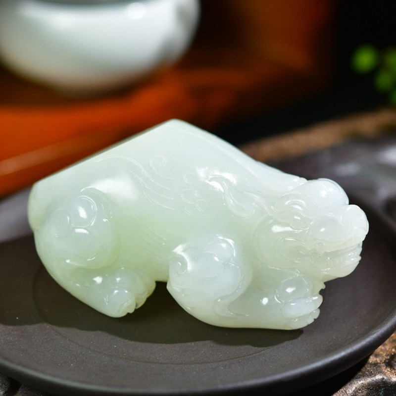 新疆天然和田玉貔貅手把件男士款玉石文玩白玉籽料皮休把玩件147g