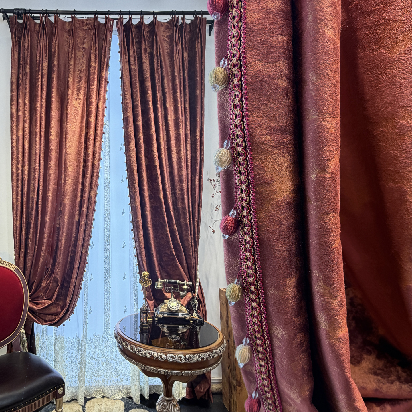 欧式轻奢红色卧室客厅窗帘定制