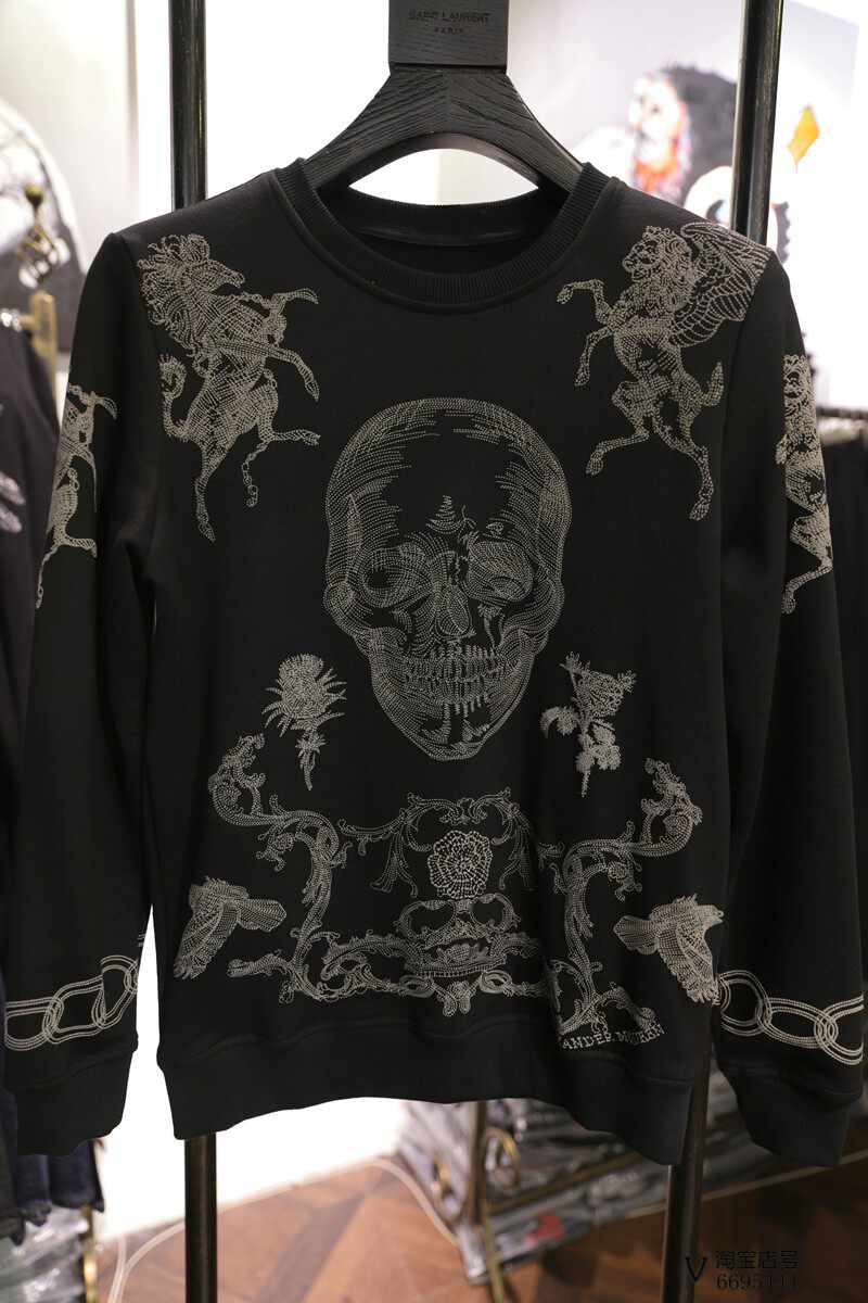 个性推荐秋冬暗黑秀场定制骷髅刺绣黑色套头圆领修身时尚卫衣男