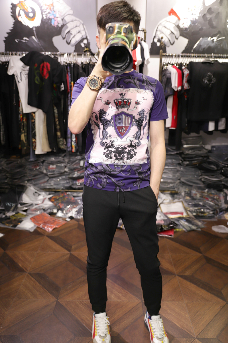 时尚欧洲潮流个性宫廷风数码皇冠图腾印花紫色圆领修身短袖T恤男