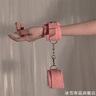 性感装饰玩具摇滚皮革手拷脚镣女用脚铐束缚拍照毛绒大腿配饰道具
