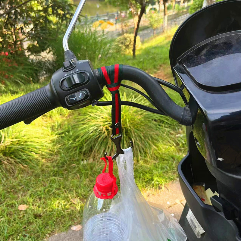 汽车挂钩隐藏式多功能卡通防磕碰车用座椅背车载挂钩内饰置物用品
